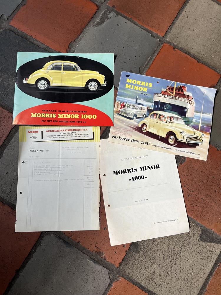 Aangeboden: folders Morris Minor